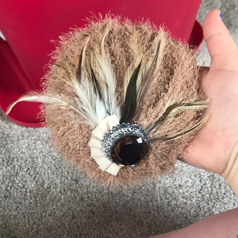 Neutral headband